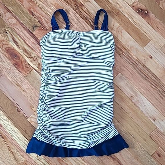 🧡2/$15 Bundle **Divine Modestee Striped Blue/White Tankini Top size M - Picture 1 of 4